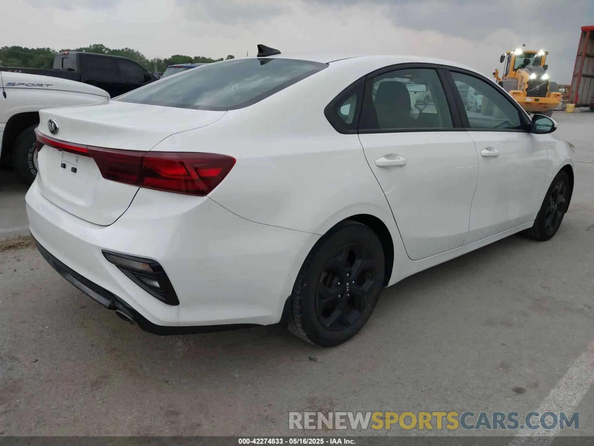 4 Фотография поврежденного автомобиля 3KPF24AD9KE085542 KIA FORTE 2019