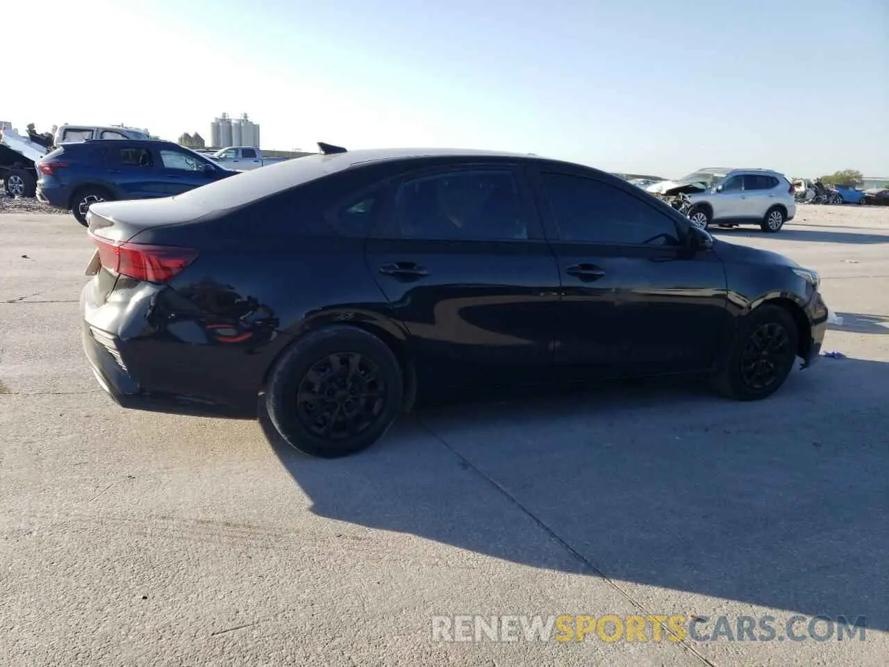 3 Photograph of a damaged car 3KPF24AD9KE105840 KIA FORTE 2019