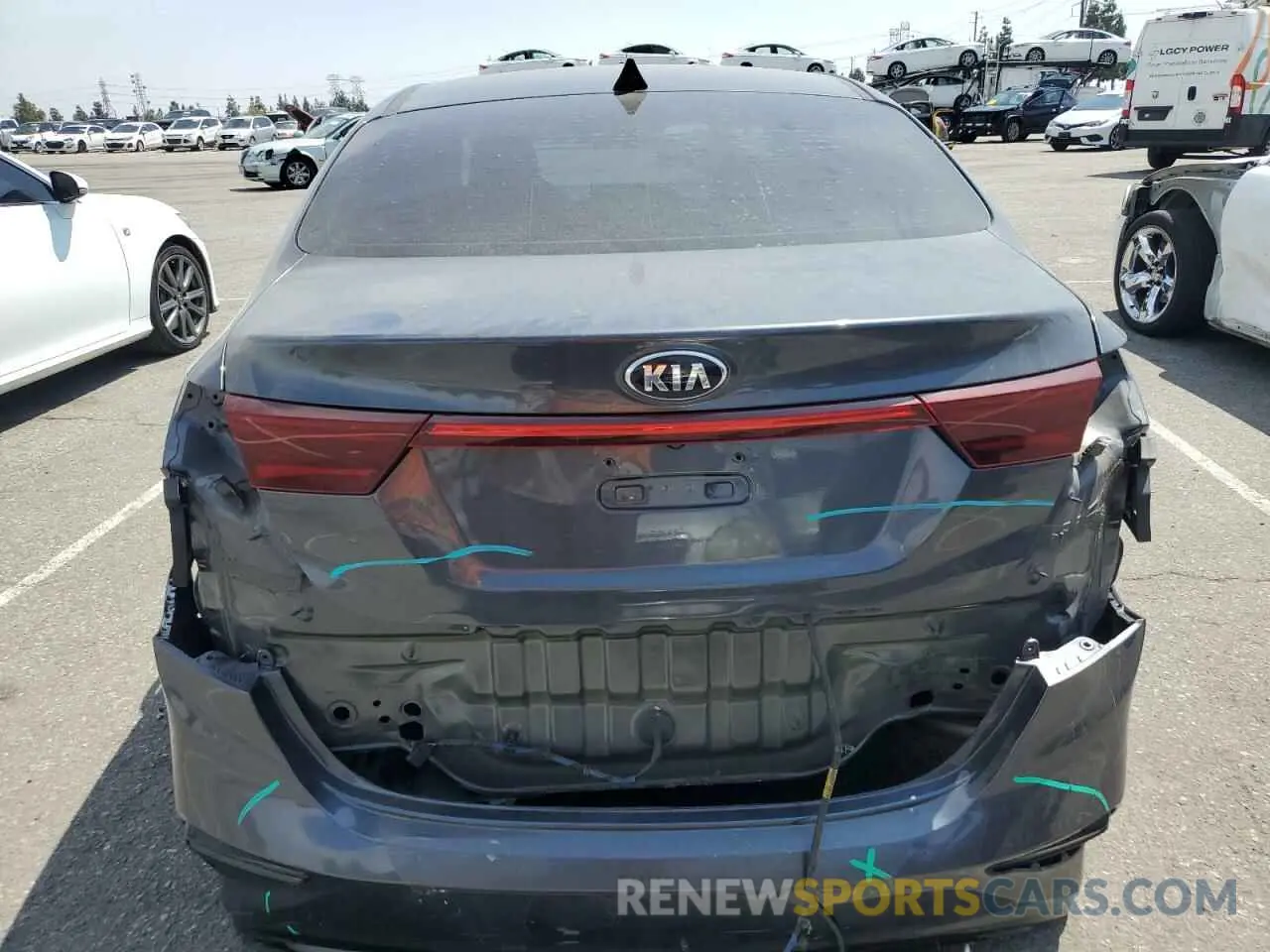 6 Фотография поврежденного автомобиля 3KPF24AD9KE109774 KIA FORTE 2019
