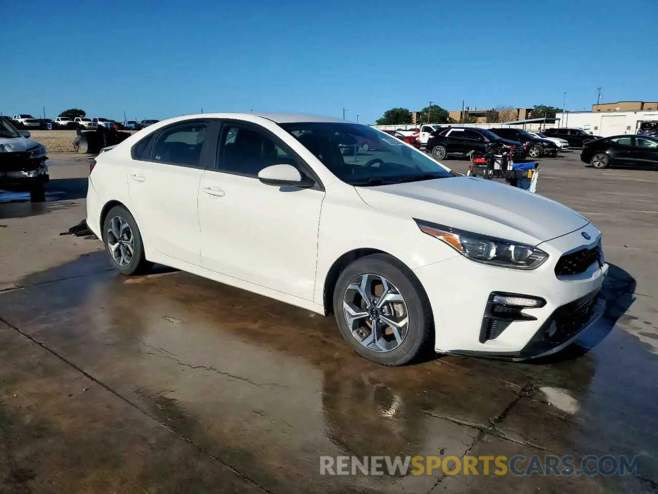 4 Photograph of a damaged car 3KPF24AD9KE111637 KIA FORTE 2019