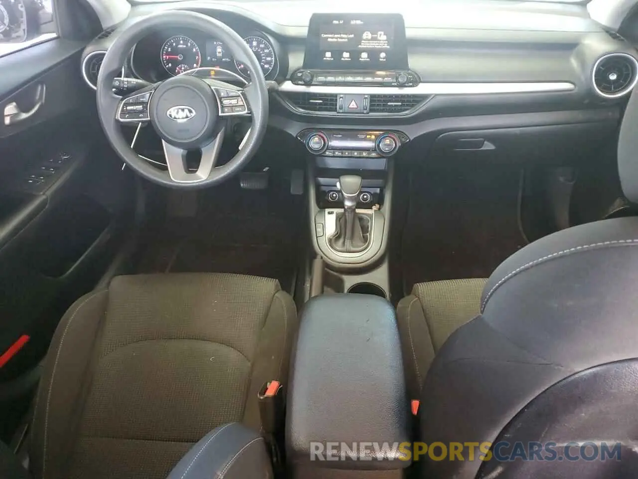 8 Фотография поврежденного автомобиля 3KPF24AD9KE113730 KIA FORTE 2019