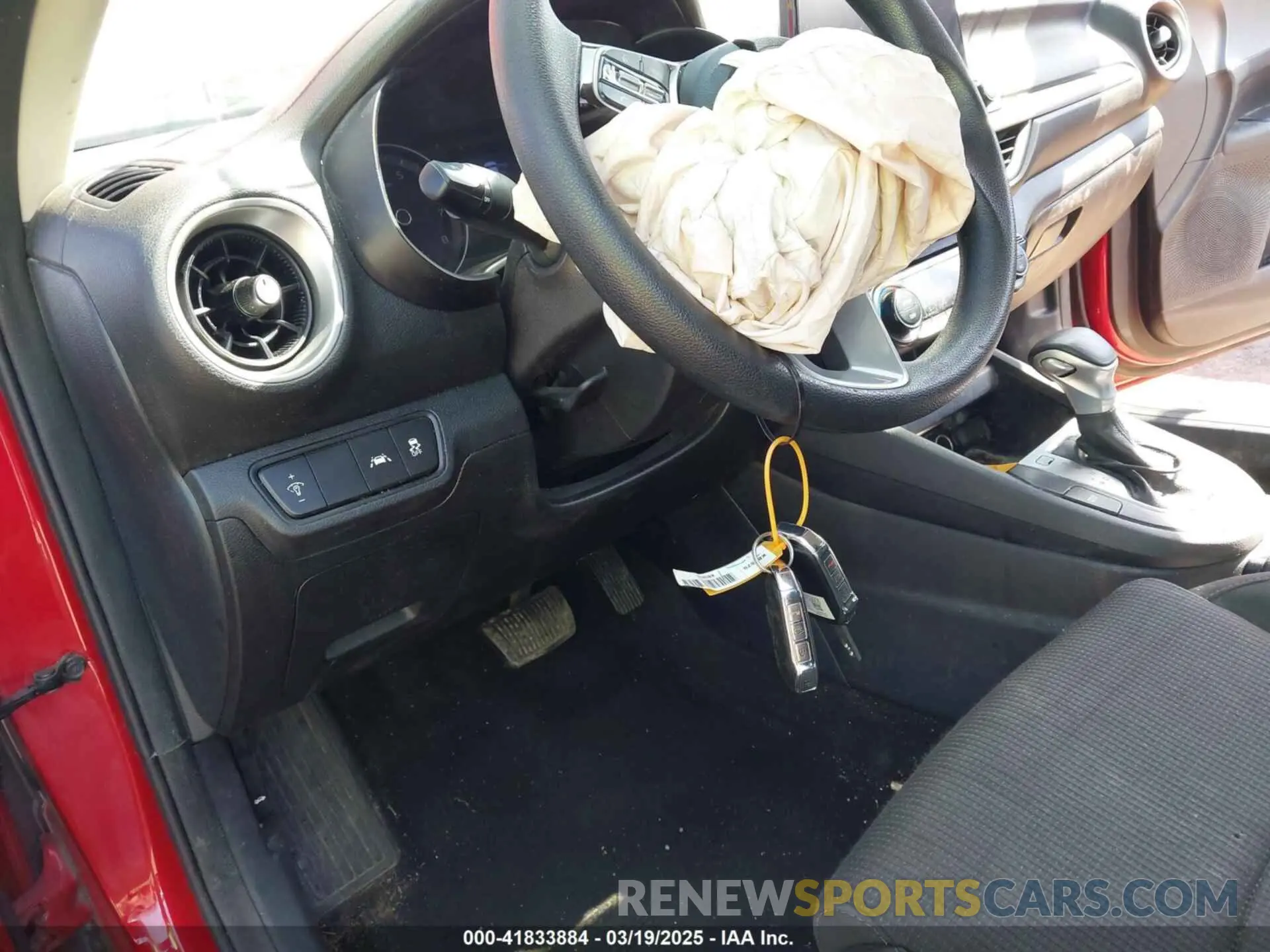 11 Фотография поврежденного автомобиля 3KPF24AD9KE126087 KIA FORTE 2019