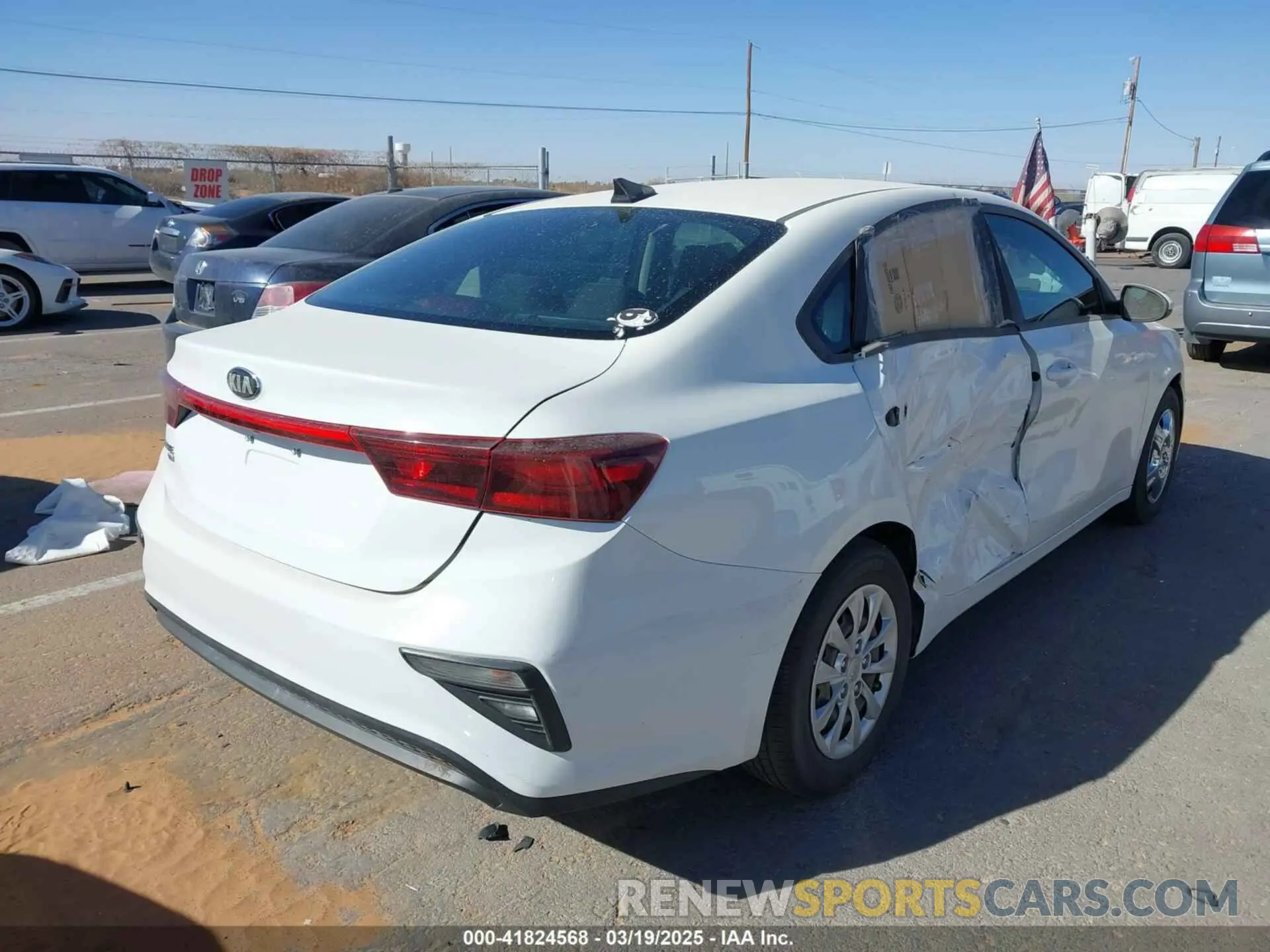 4 Photograph of a damaged car 3KPF24ADXKE006654 KIA FORTE 2019