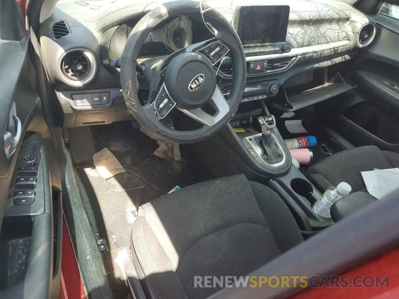 8 Photograph of a damaged car 3KPF24ADXKE027083 KIA FORTE 2019