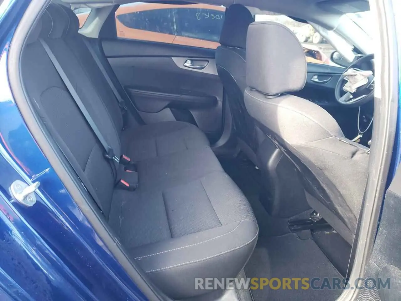 10 Фотография поврежденного автомобиля 3KPF24ADXKE073755 KIA FORTE 2019