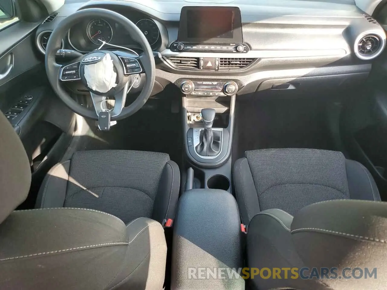 8 Фотография поврежденного автомобиля 3KPF24ADXKE095531 KIA FORTE 2019