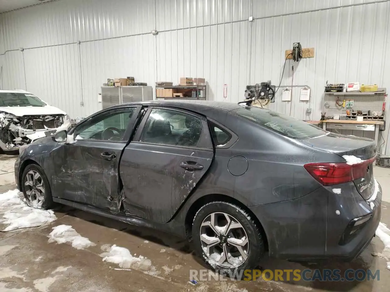 2 Photograph of a damaged car 3KPF24ADXKE136692 KIA FORTE 2019