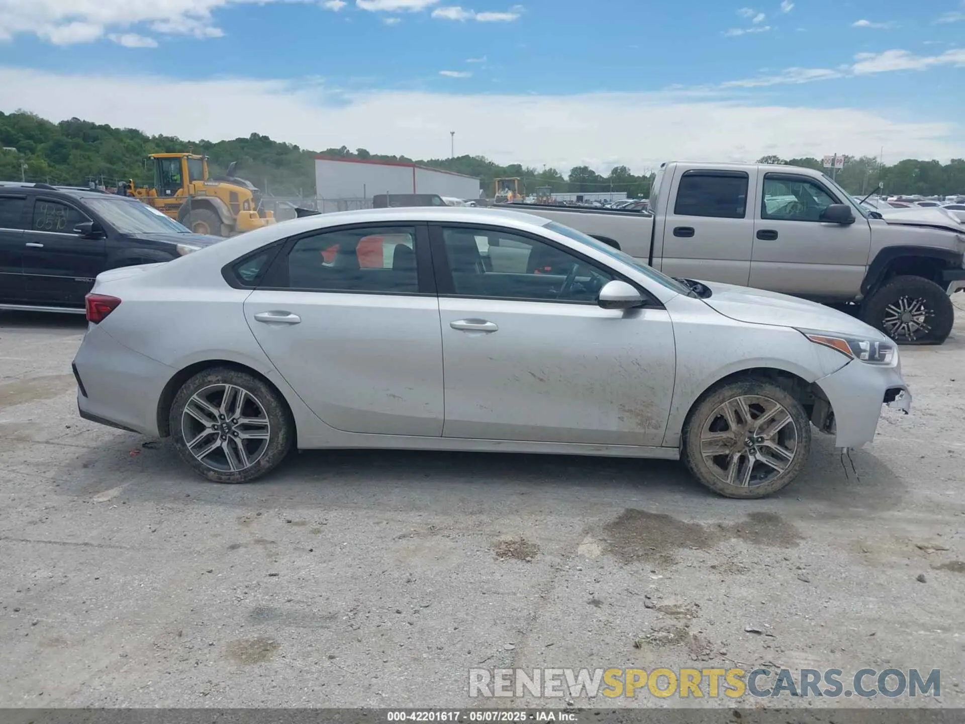 14 Photograph of a damaged car 3KPF34AD0KE042219 KIA FORTE 2019