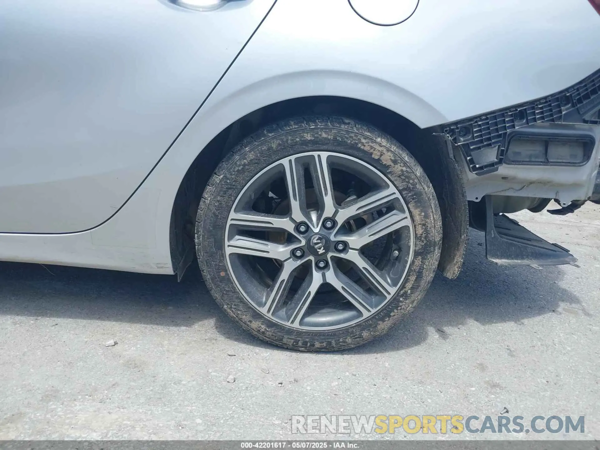 6 Photograph of a damaged car 3KPF34AD0KE042219 KIA FORTE 2019