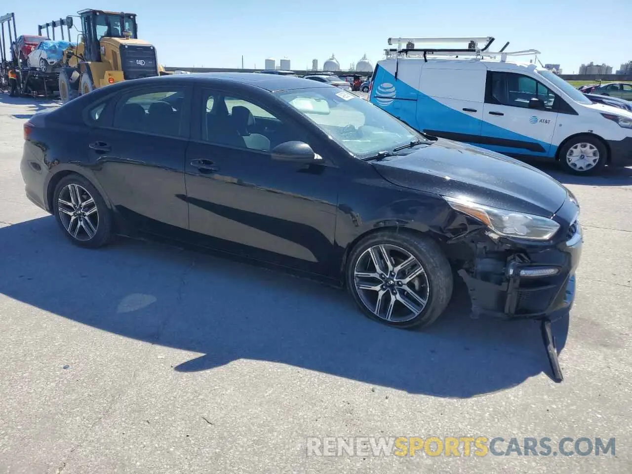 4 Photograph of a damaged car 3KPF34AD1KE034064 KIA FORTE 2019