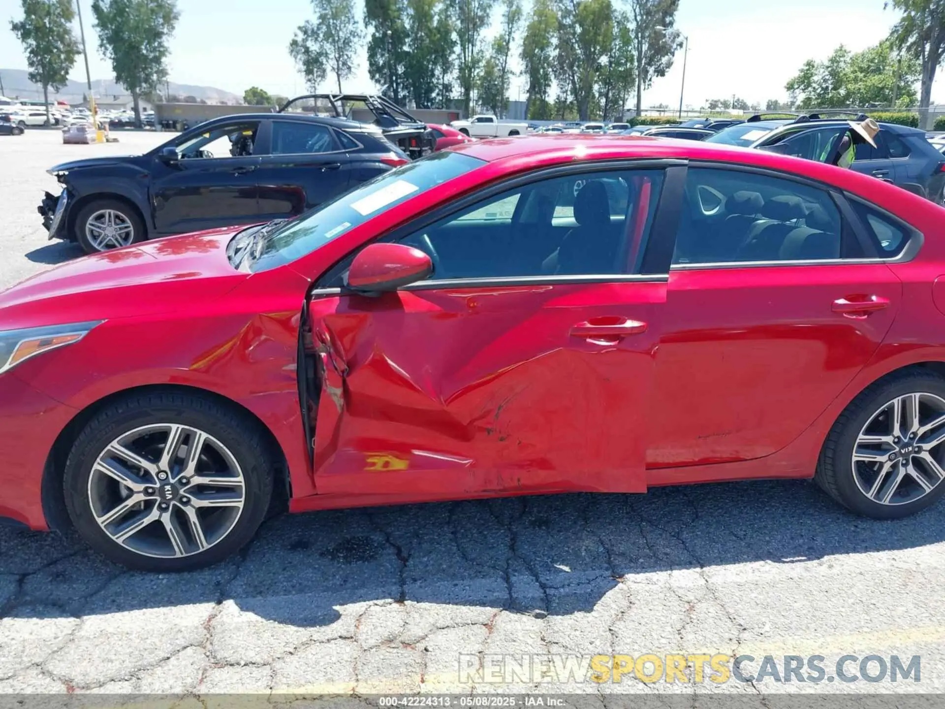6 Photograph of a damaged car 3KPF34AD1KE068201 KIA FORTE 2019