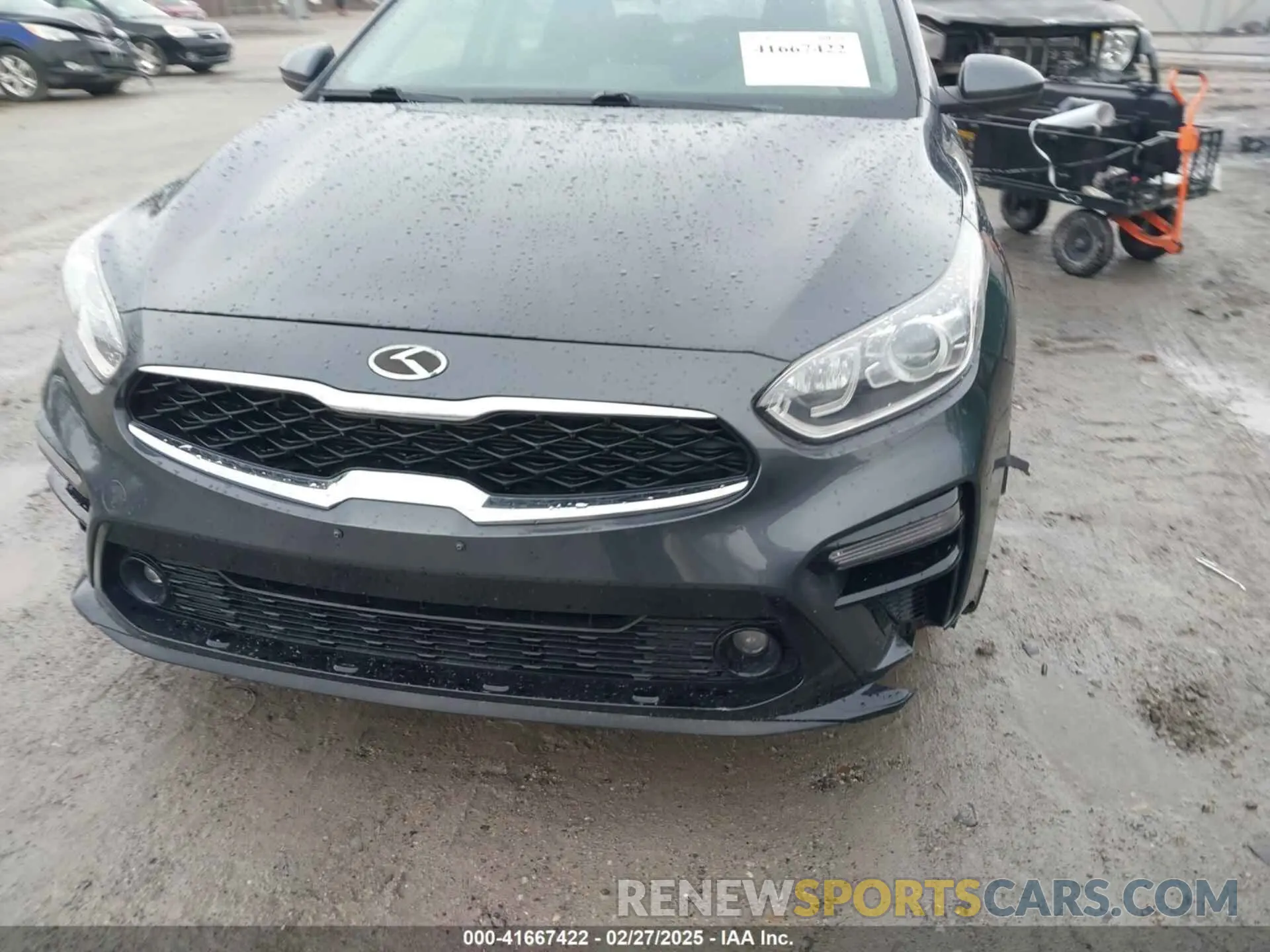 17 Photograph of a damaged car 3KPF34AD2KE015894 KIA FORTE 2019