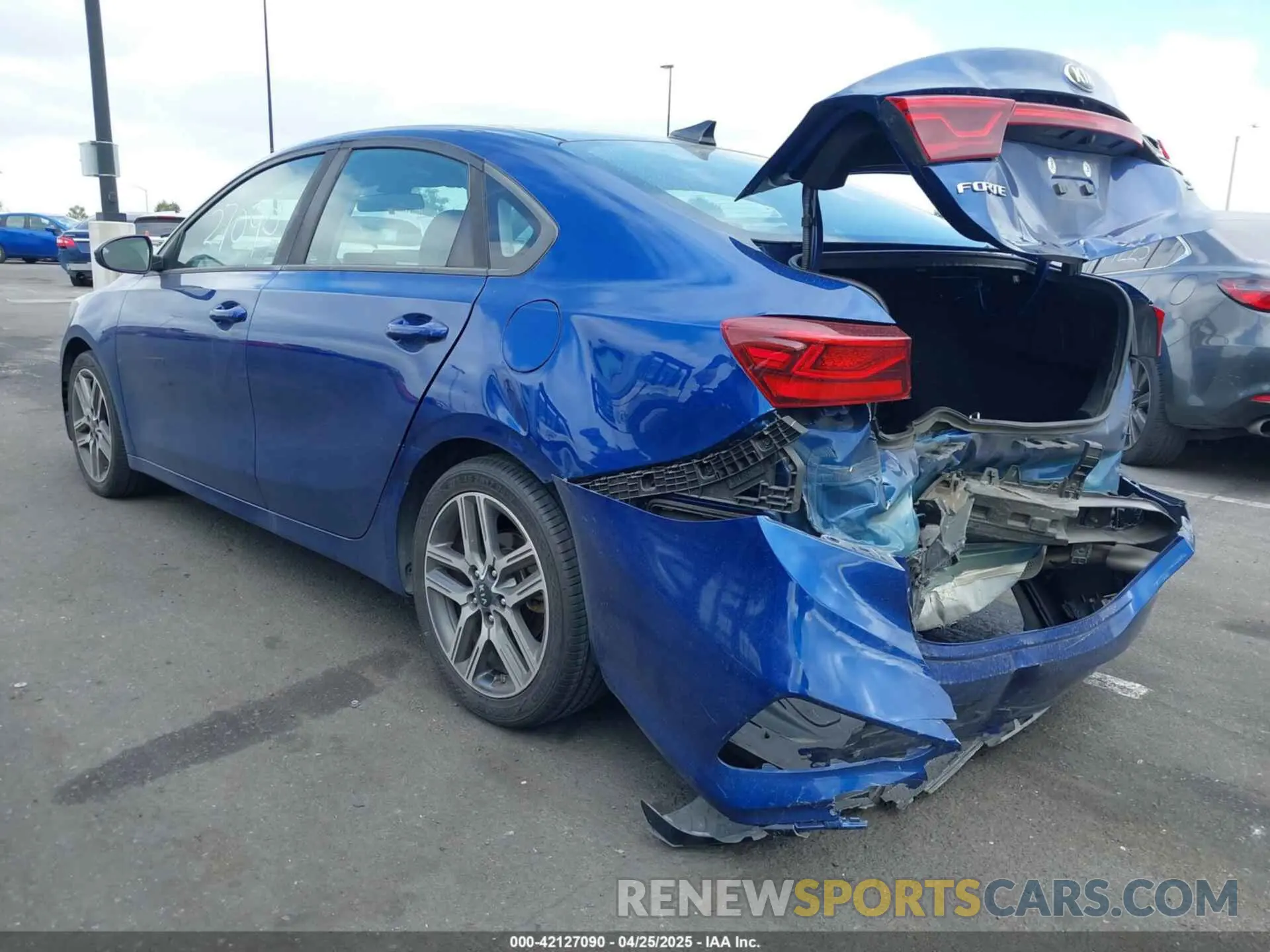 3 Photograph of a damaged car 3KPF34AD2KE017208 KIA FORTE 2019