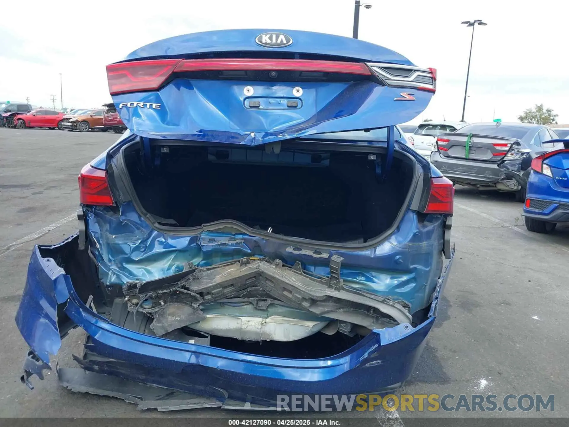 6 Photograph of a damaged car 3KPF34AD2KE017208 KIA FORTE 2019