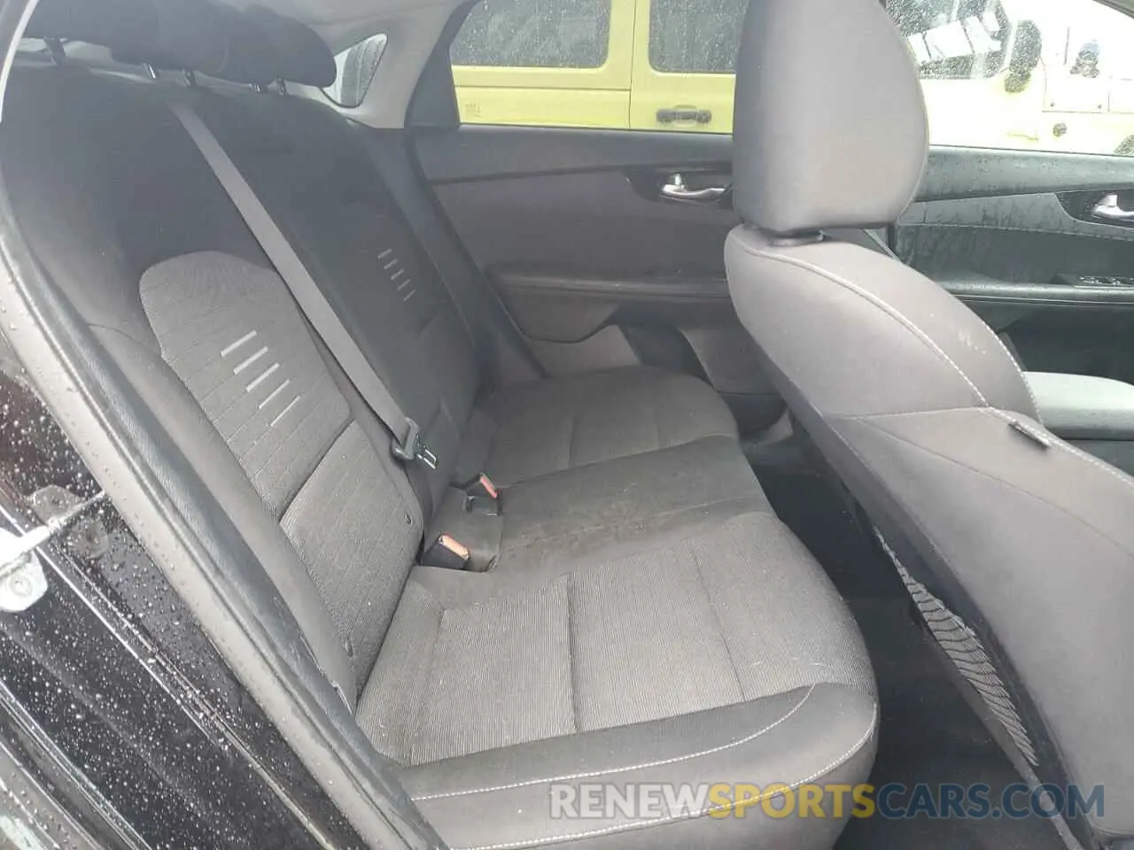 10 Фотография поврежденного автомобиля 3KPF34AD2KE017399 KIA FORTE 2019