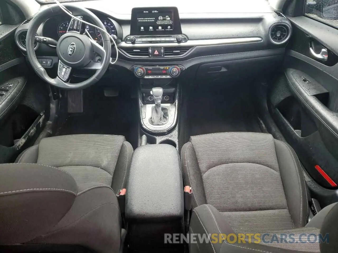 8 Фотография поврежденного автомобиля 3KPF34AD2KE017399 KIA FORTE 2019