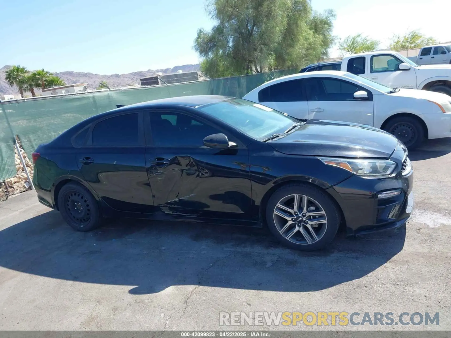 13 Photograph of a damaged car 3KPF34AD2KE047339 KIA FORTE 2019