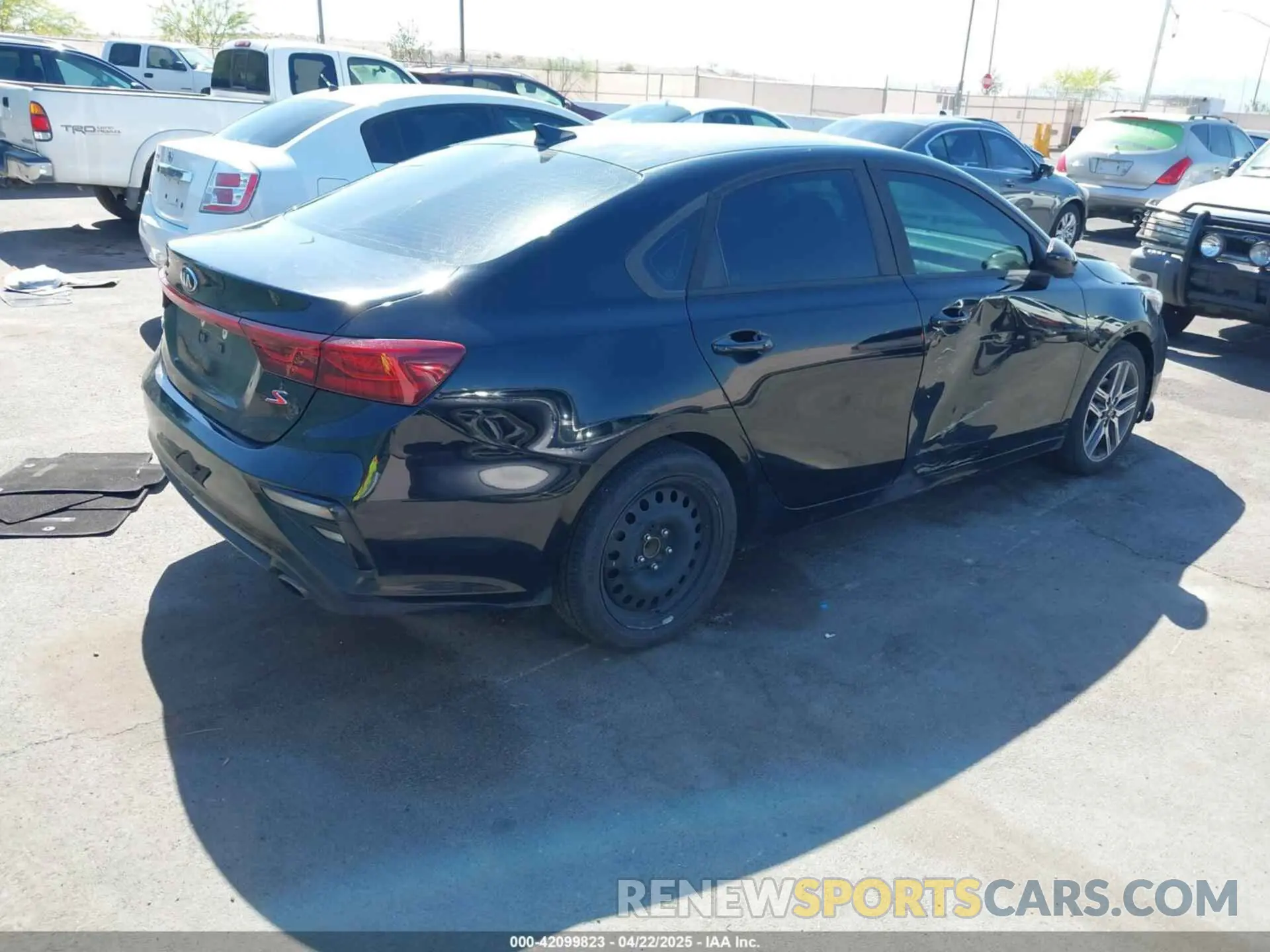 4 Photograph of a damaged car 3KPF34AD2KE047339 KIA FORTE 2019
