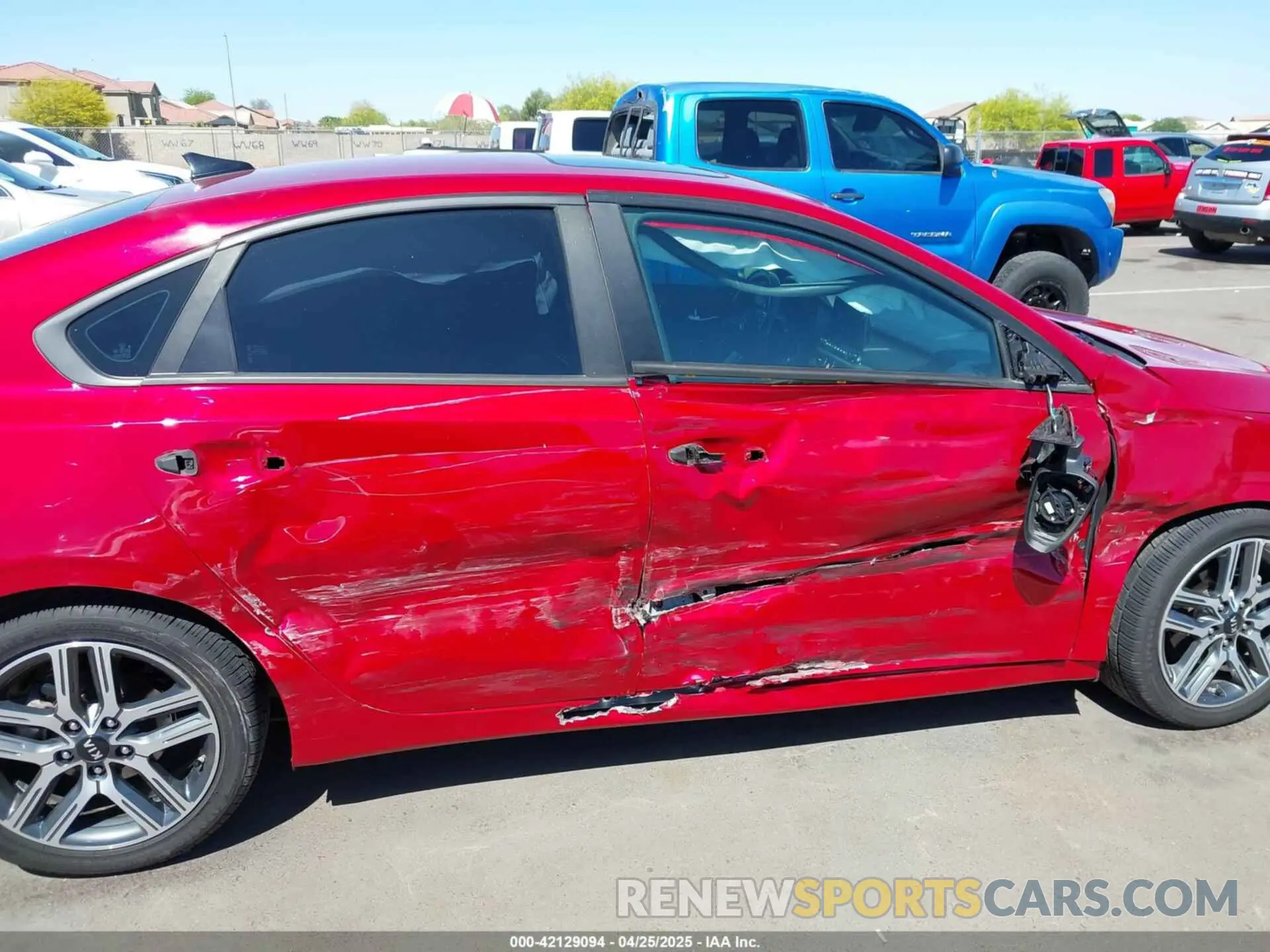 6 Фотография поврежденного автомобиля 3KPF34AD3KE006864 KIA FORTE 2019