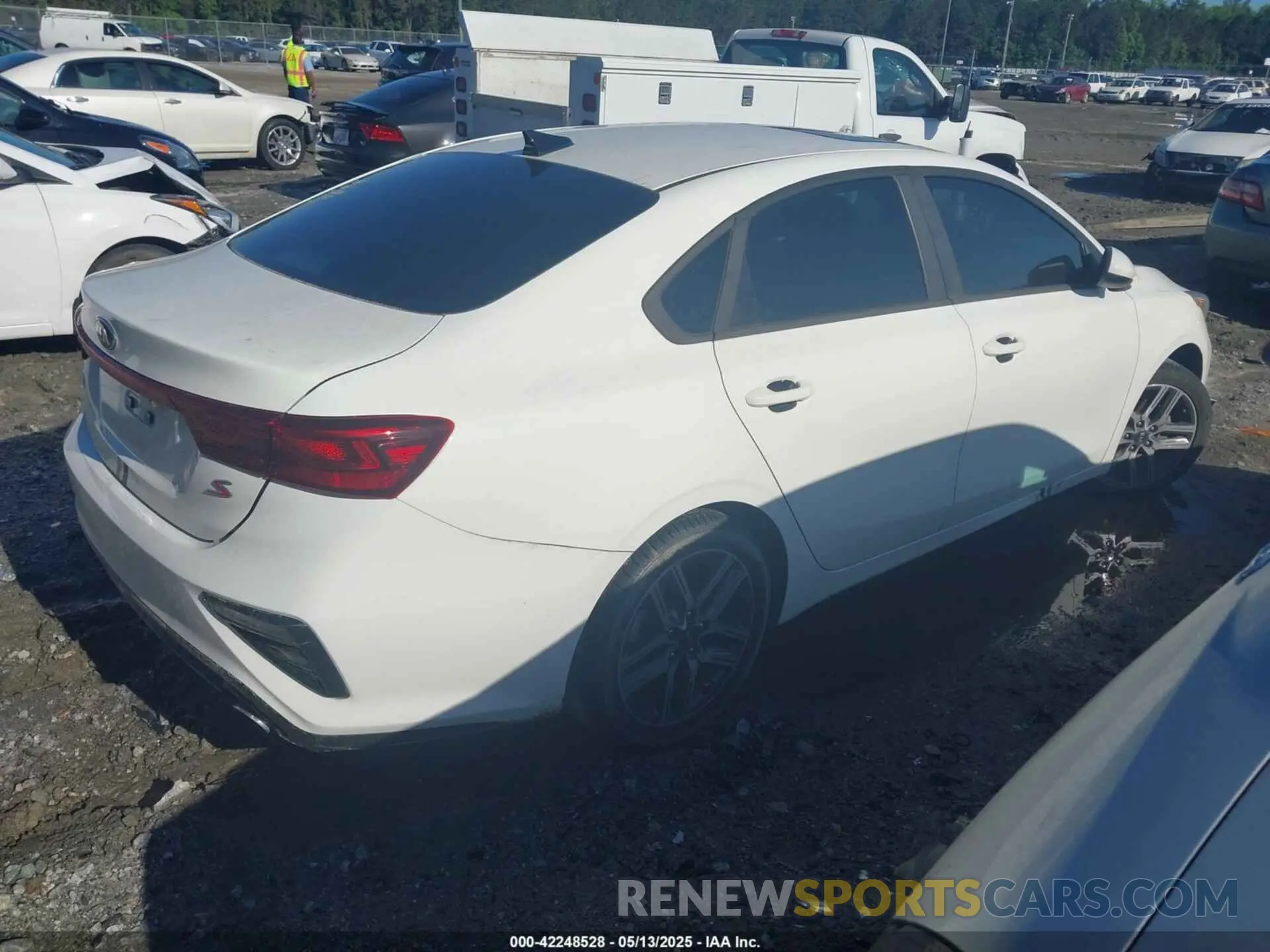4 Фотография поврежденного автомобиля 3KPF34AD5KE026596 KIA FORTE 2019