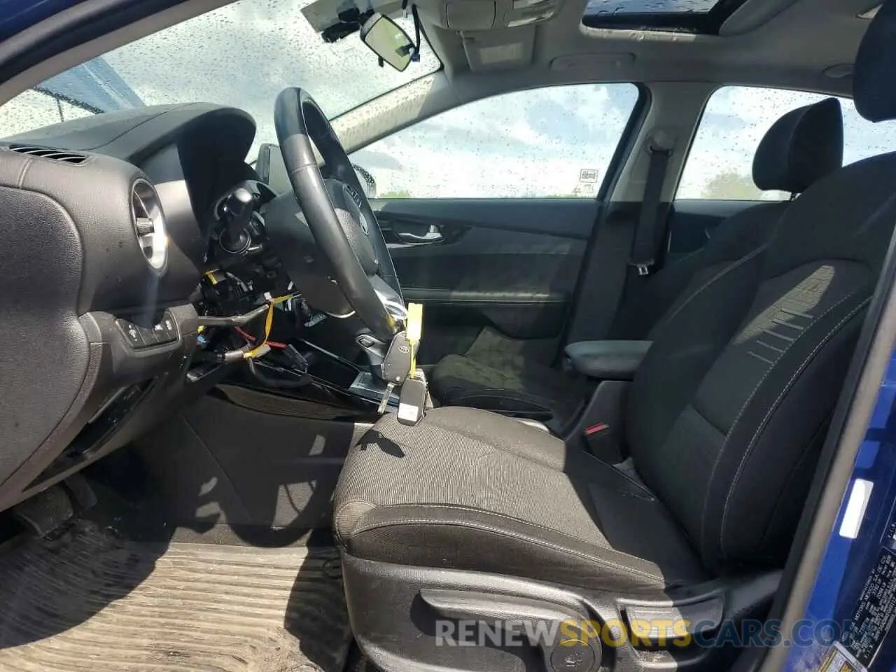 7 Photograph of a damaged car 3KPF34AD6KE049112 KIA FORTE 2019
