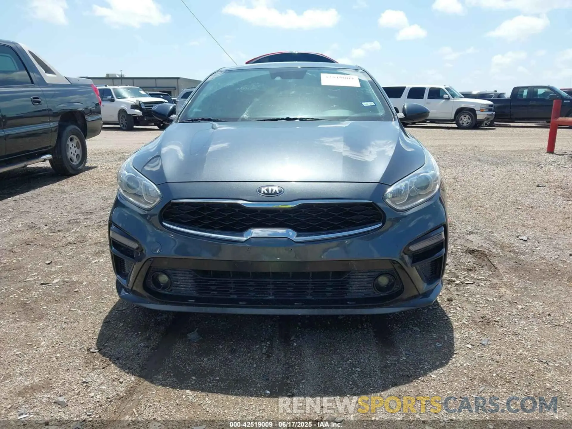 11 Photograph of a damaged car 3KPF34AD6KE104089 KIA FORTE 2019