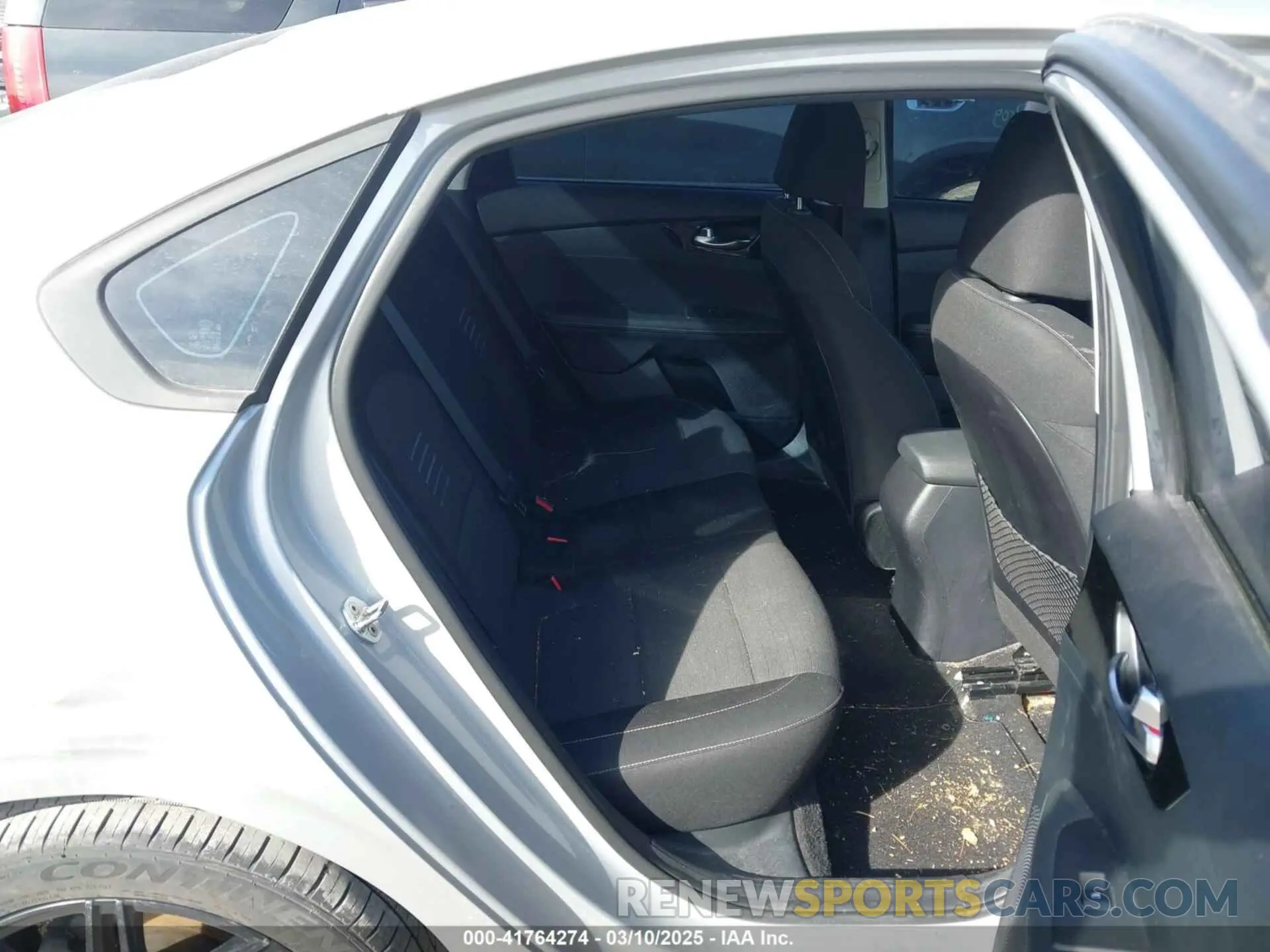 8 Photograph of a damaged car 3KPF34AD7KE027183 KIA FORTE 2019