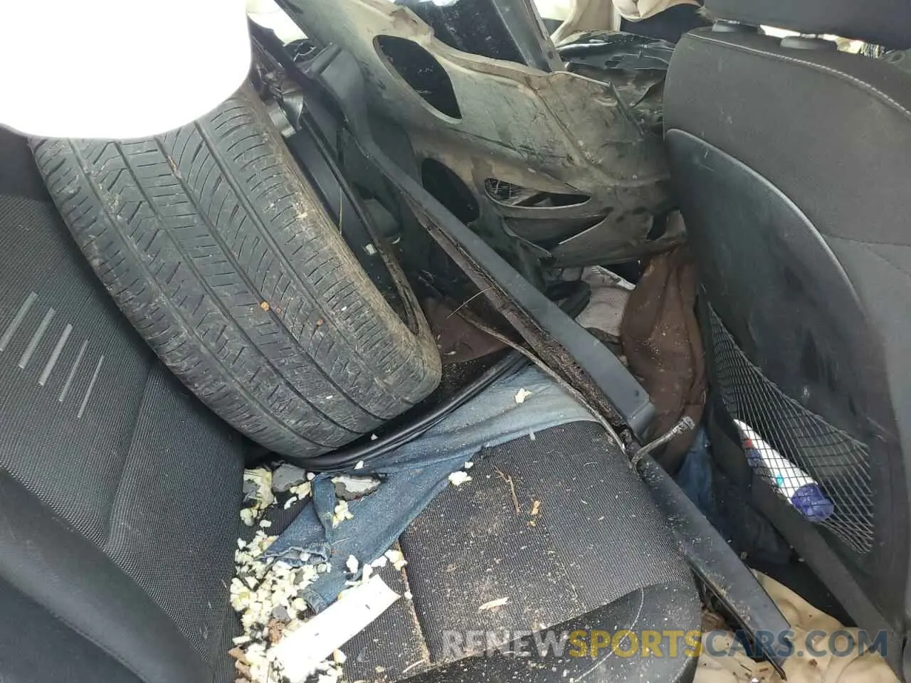 10 Фотография поврежденного автомобиля 3KPF34AD7KE056733 KIA FORTE 2019