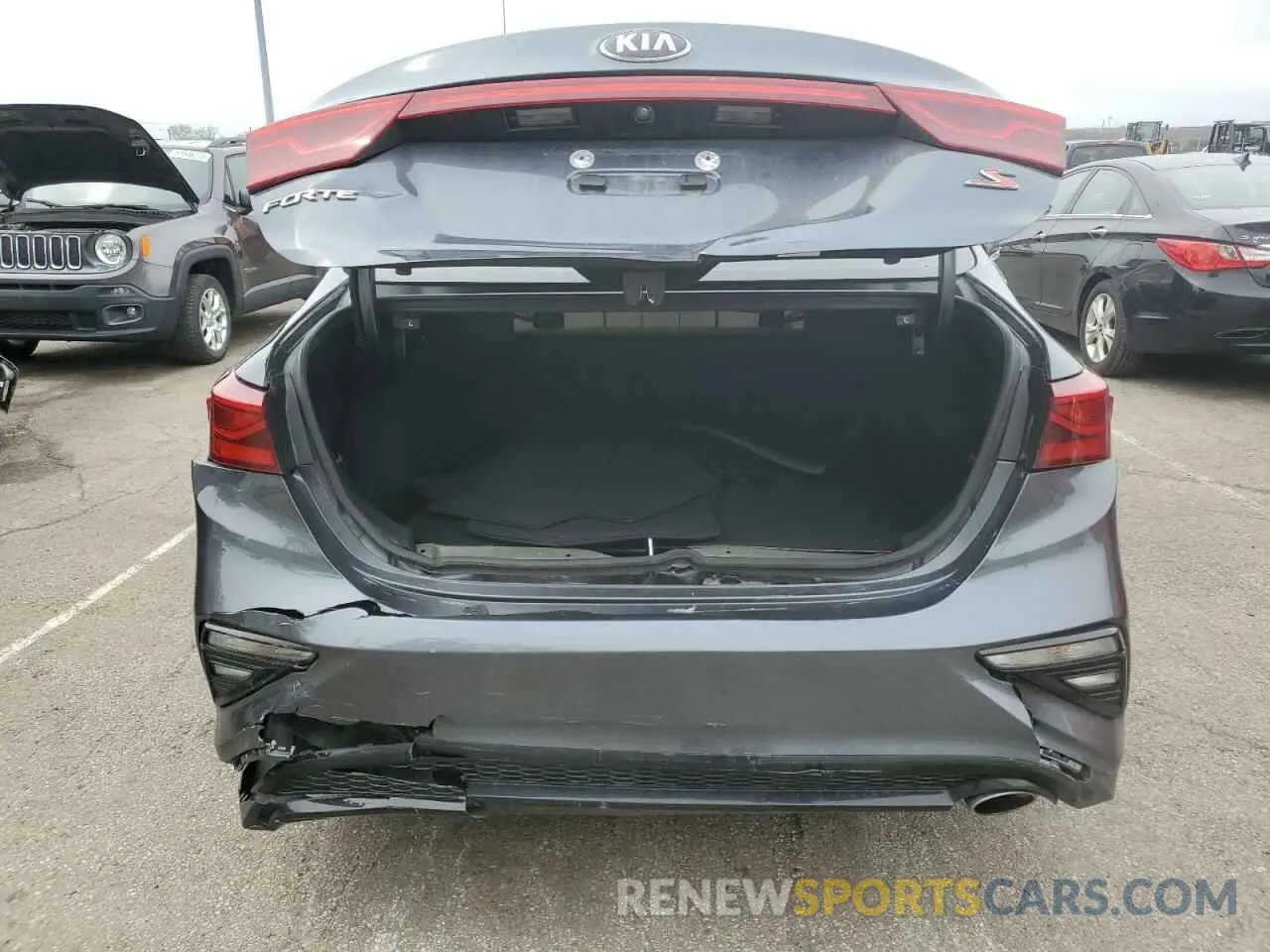 6 Фотография поврежденного автомобиля 3KPF34AD7KE075556 KIA FORTE 2019