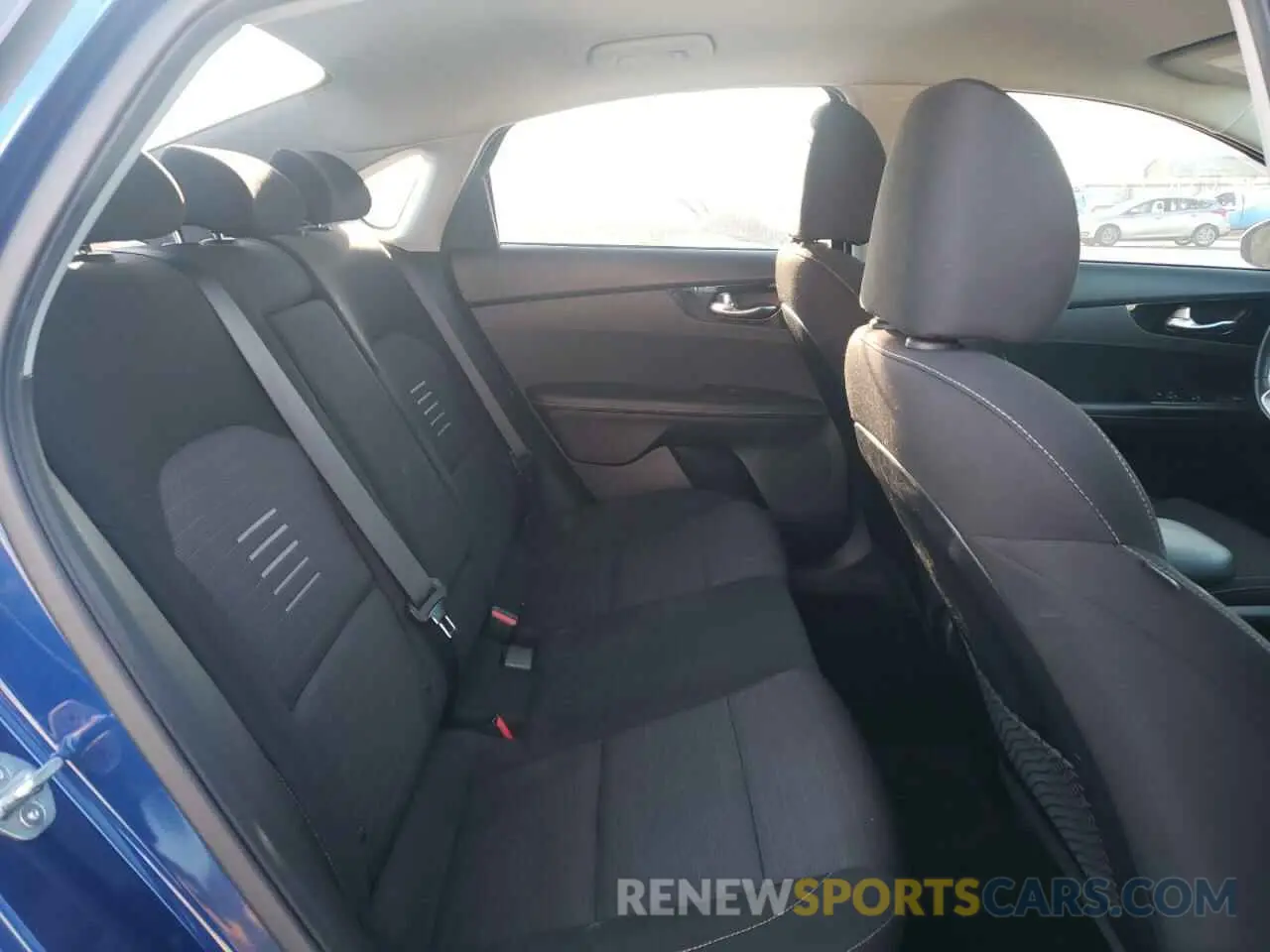 10 Photograph of a damaged car 3KPF34AD8KE017035 KIA FORTE 2019