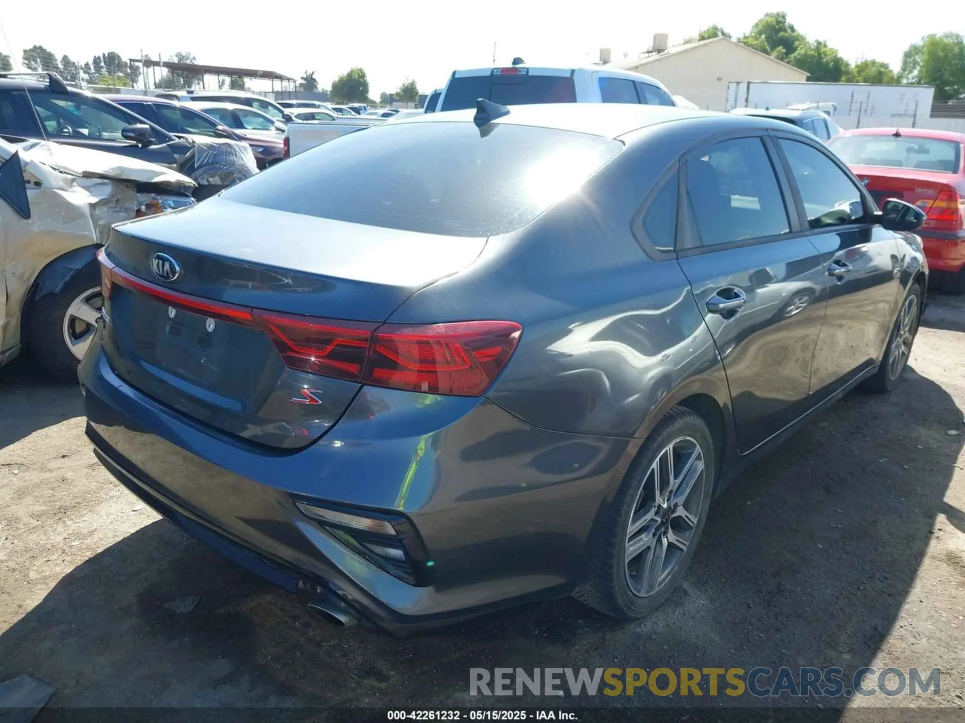 4 Photograph of a damaged car 3KPF34AD8KE024325 KIA FORTE 2019