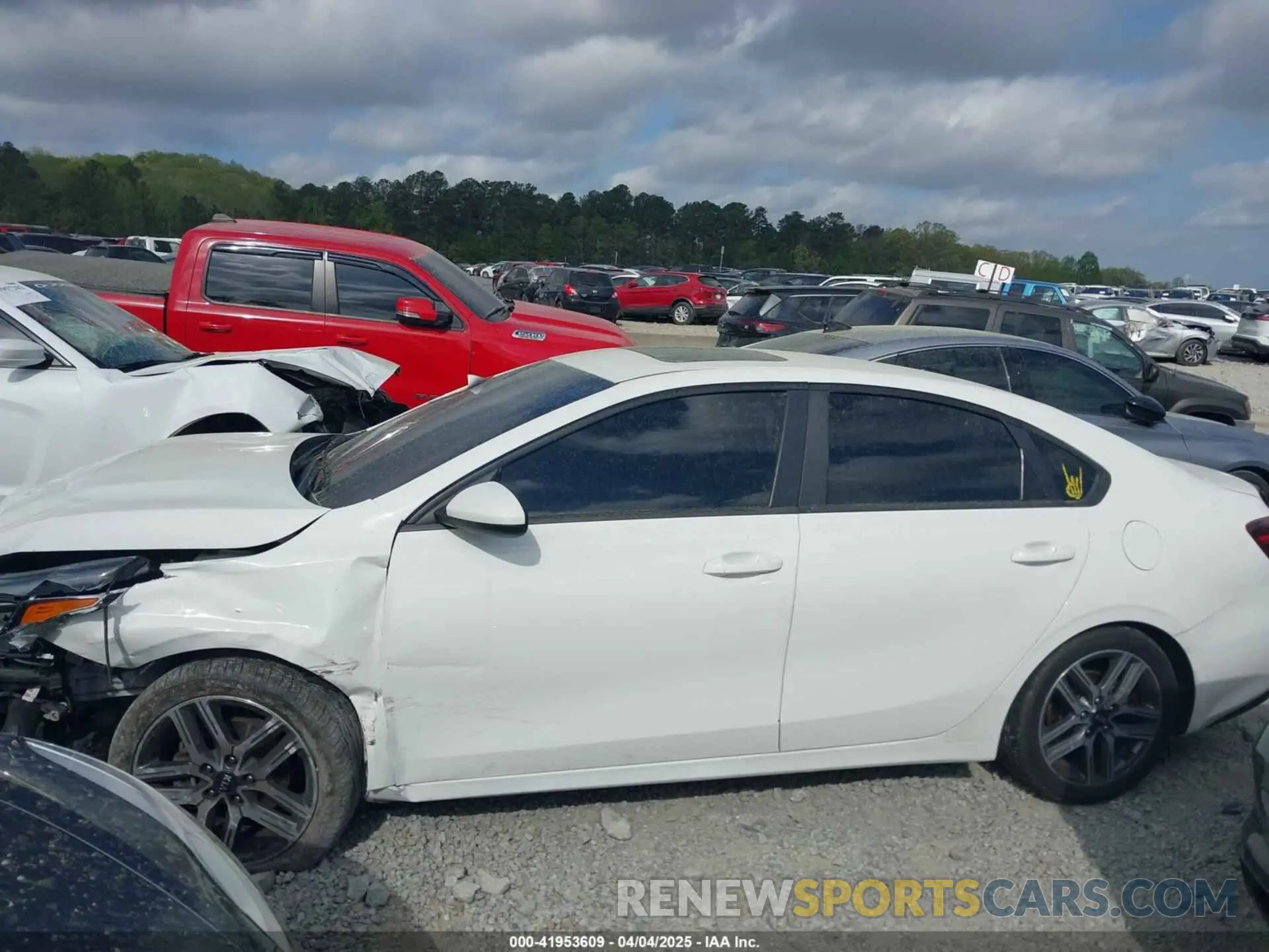 13 Фотография поврежденного автомобиля 3KPF34AD9KE013236 KIA FORTE 2019