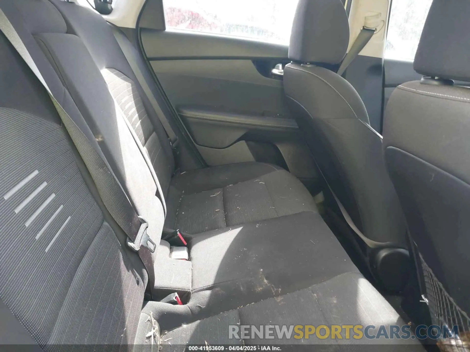 8 Фотография поврежденного автомобиля 3KPF34AD9KE013236 KIA FORTE 2019
