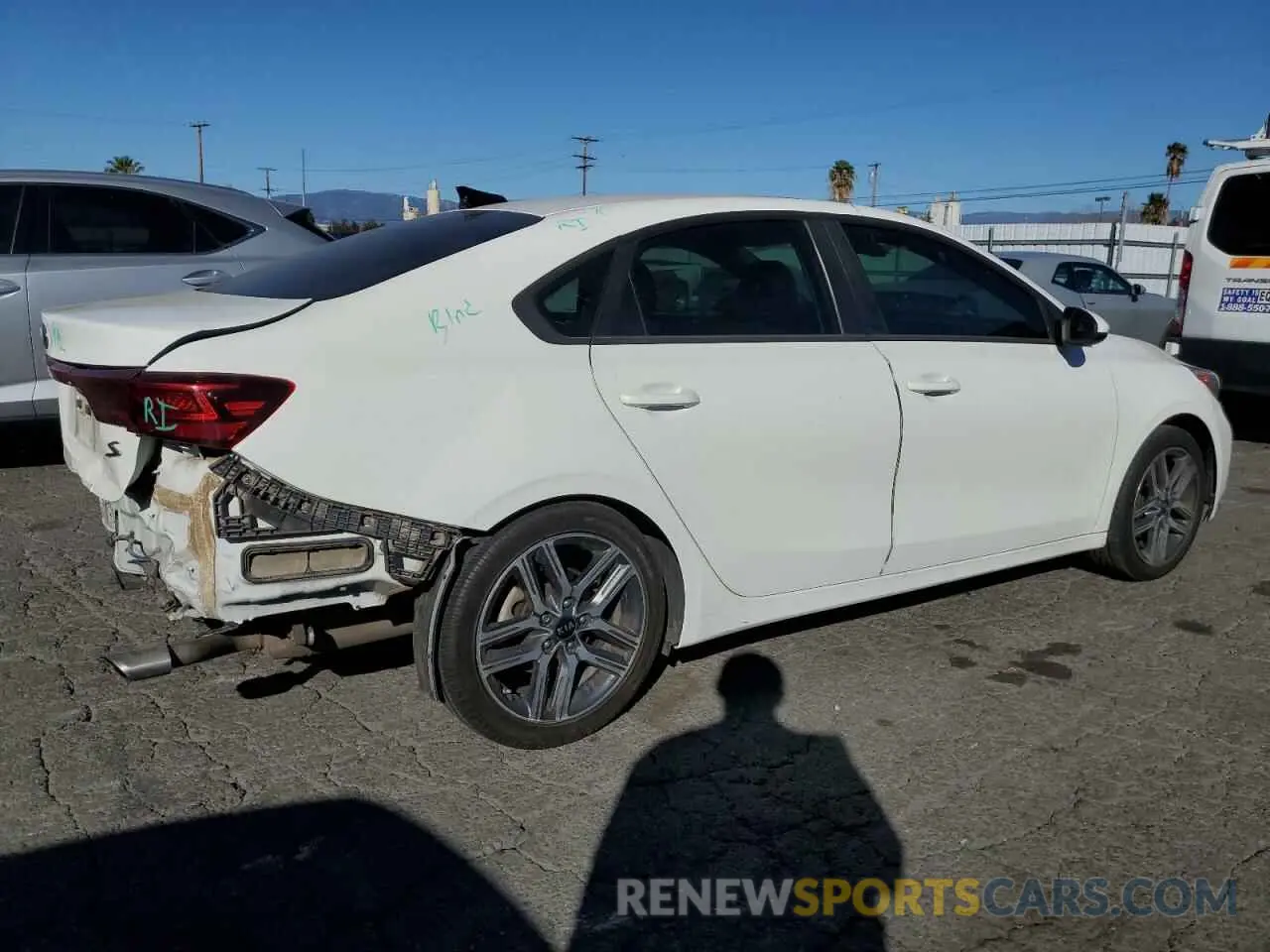 3 Фотография поврежденного автомобиля 3KPF34AD9KE017321 KIA FORTE 2019