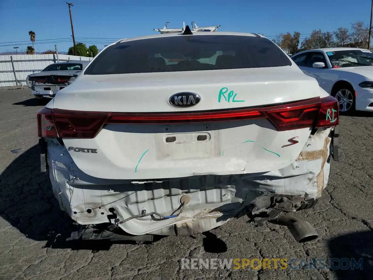 6 Фотография поврежденного автомобиля 3KPF34AD9KE017321 KIA FORTE 2019