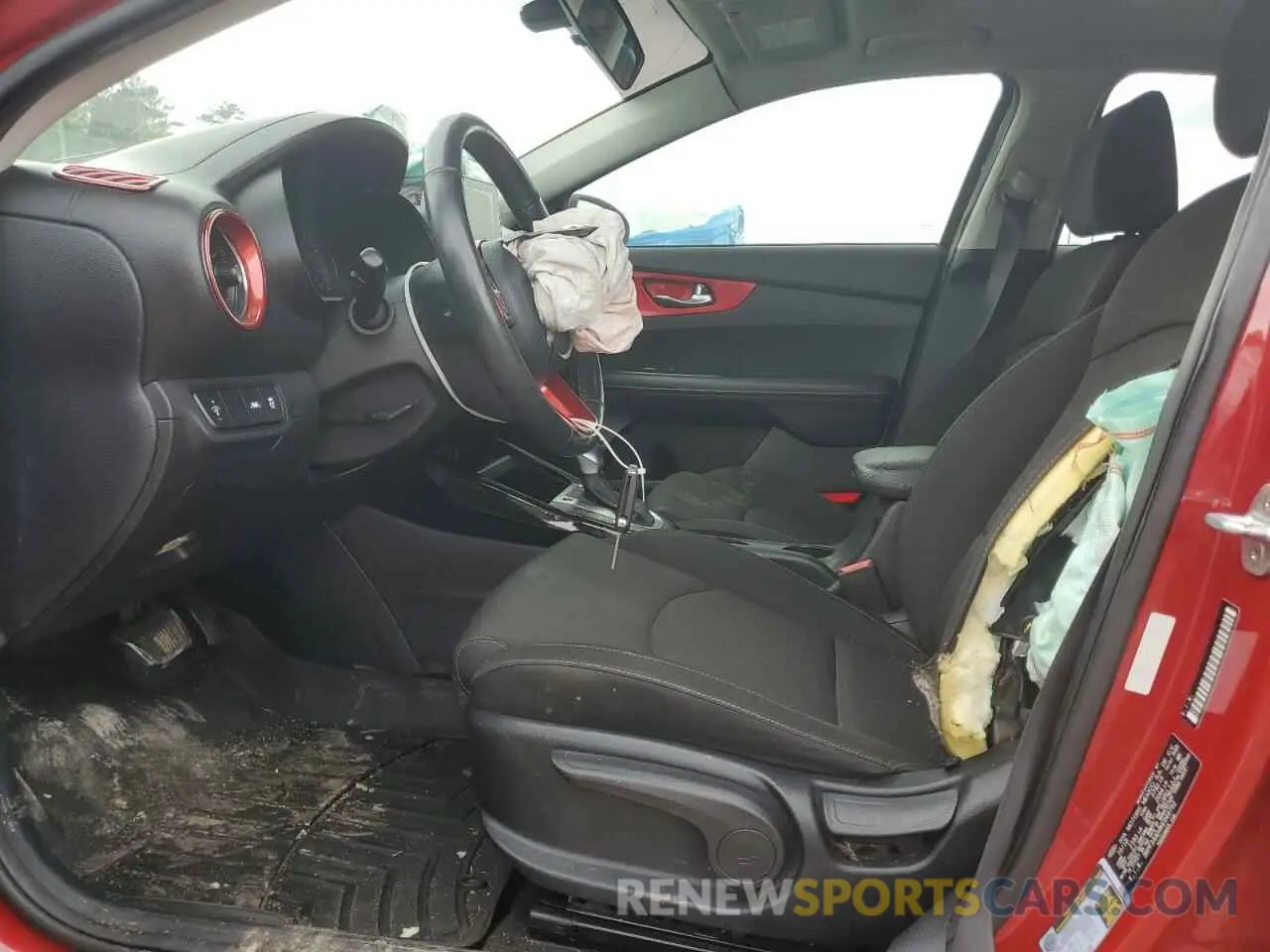 7 Photograph of a damaged car 3KPF34AD9KE049752 KIA FORTE 2019