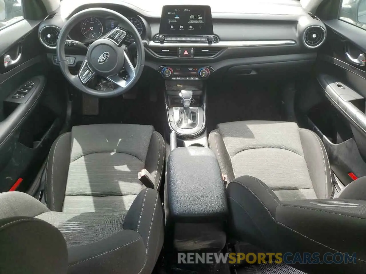 8 Фотография поврежденного автомобиля 3KPF34AD9KE072349 KIA FORTE 2019