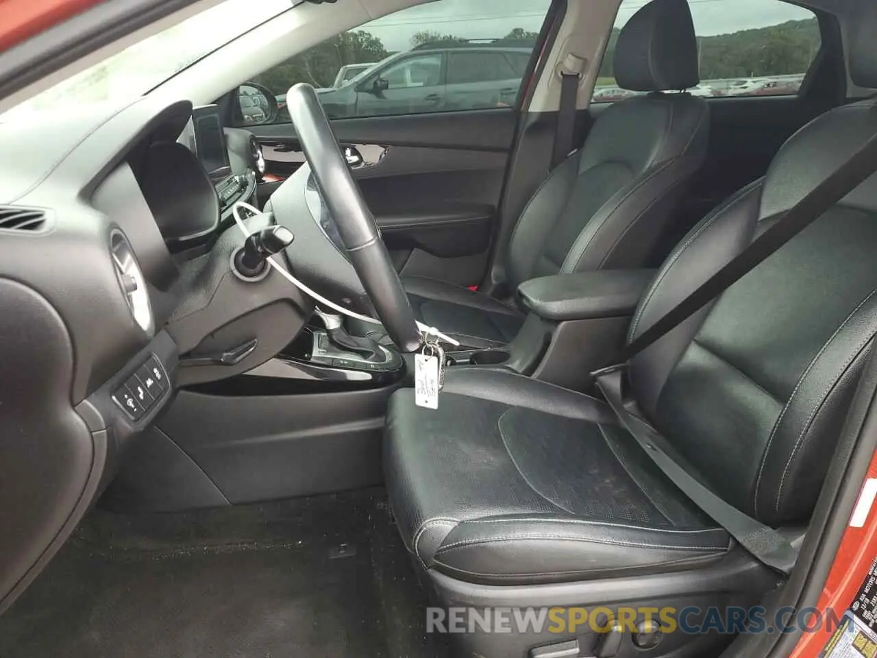 7 Фотография поврежденного автомобиля 3KPF54AD2KE070338 KIA FORTE 2019