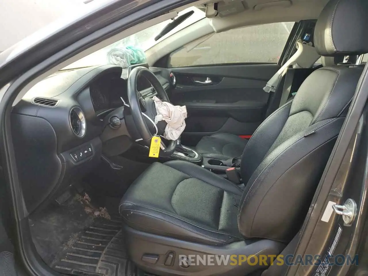 7 Photograph of a damaged car 3KPF54AD7KE021233 KIA FORTE 2019