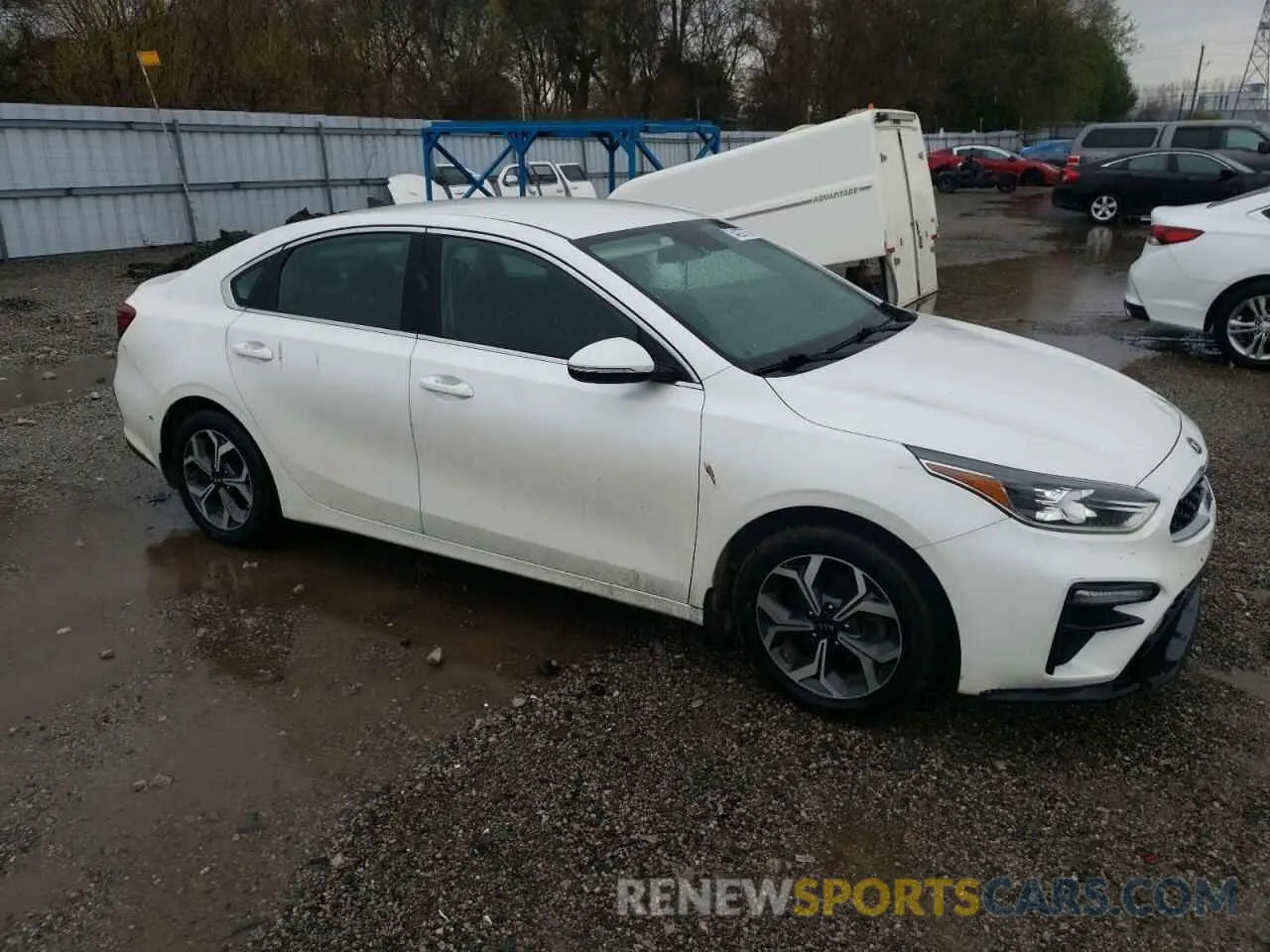4 Фотография поврежденного автомобиля 3KPF54AD7KE047802 KIA FORTE 2019