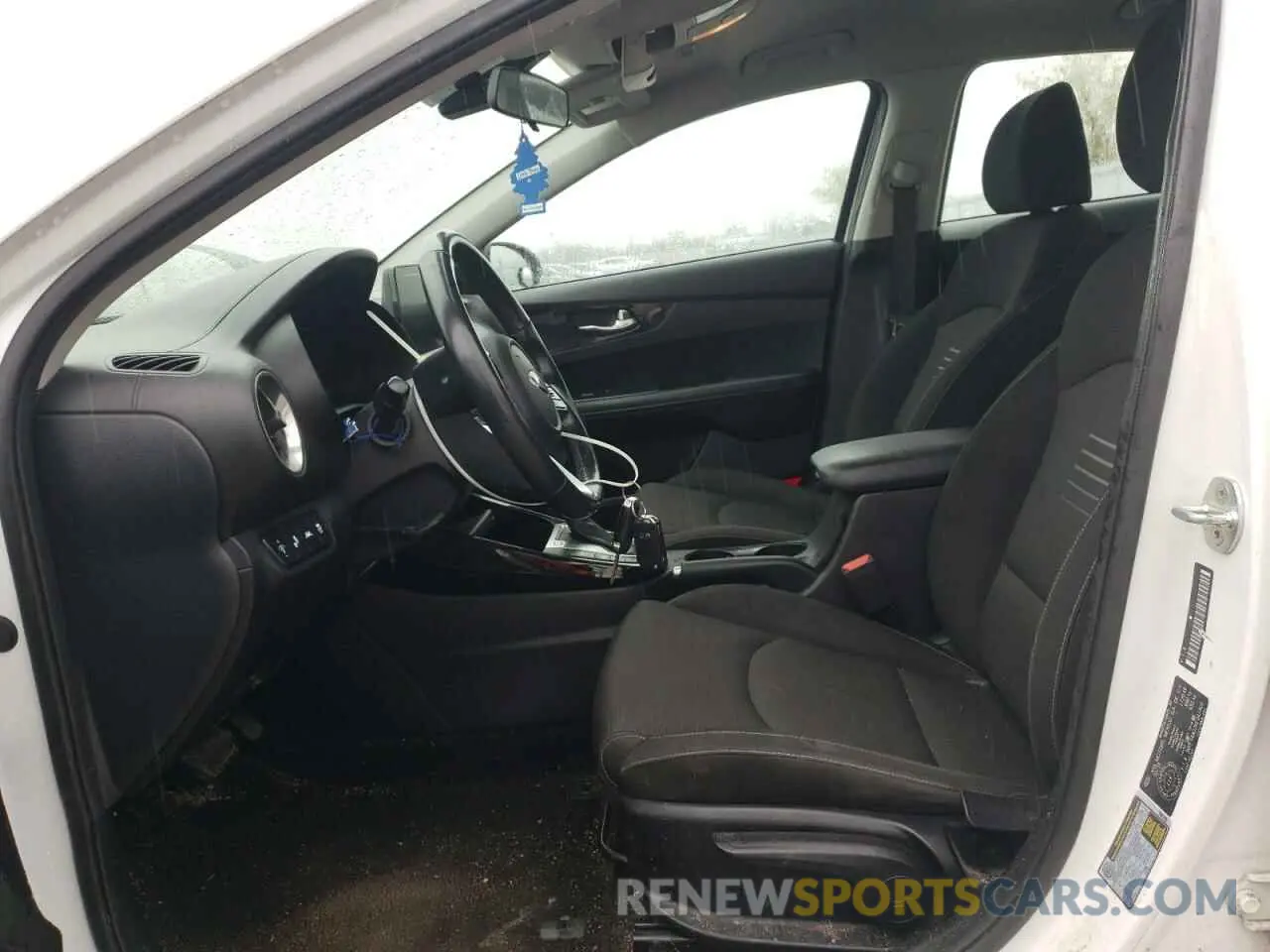 7 Фотография поврежденного автомобиля 3KPF54AD7KE047802 KIA FORTE 2019