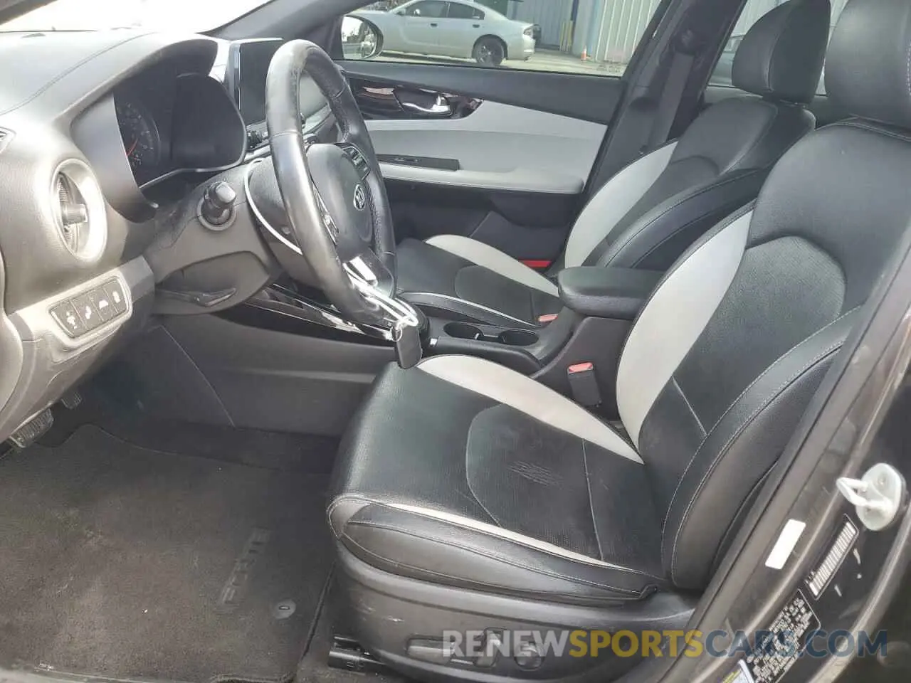 7 Photograph of a damaged car 3KPF54AD9KE032721 KIA FORTE 2019