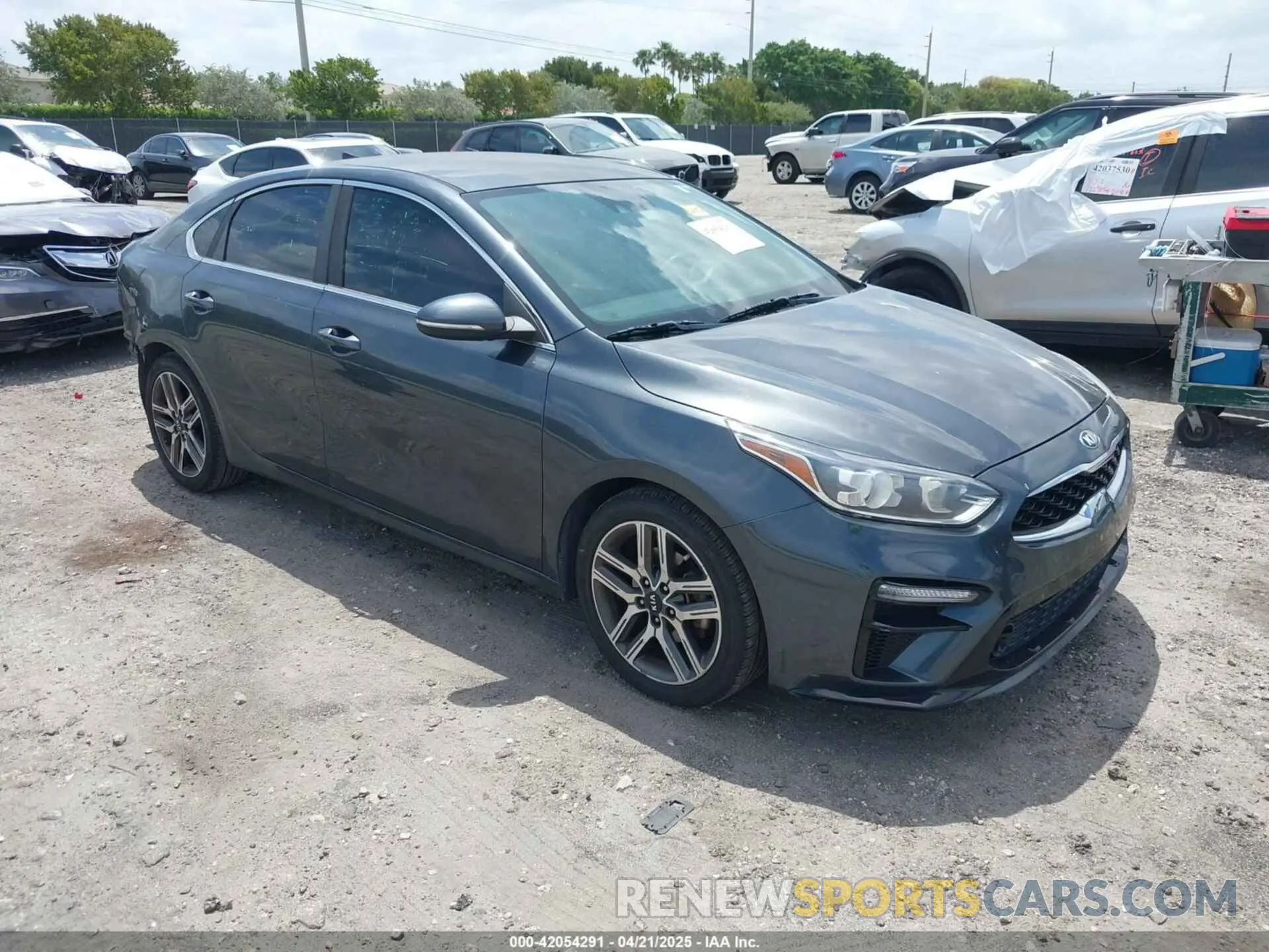1 Photograph of a damaged car 3KPF54AD9KE032900 KIA FORTE 2019