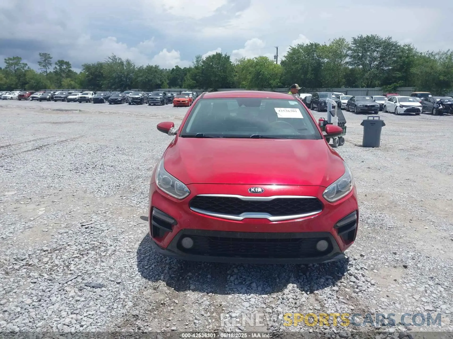 12 Photograph of a damaged car 3KPF24AD0LE142566 KIA FORTE 2020