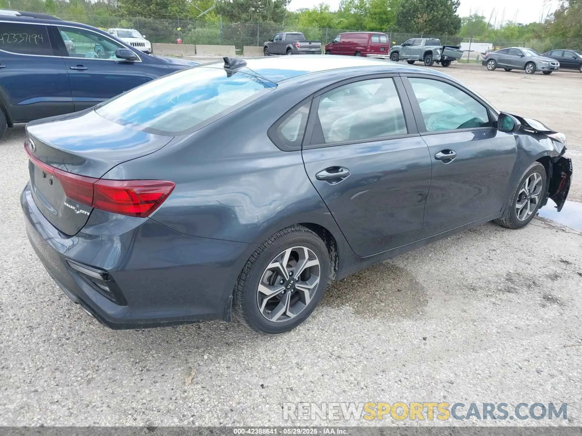 2 Фотография поврежденного автомобиля 3KPF24AD0LE173865 KIA FORTE 2020