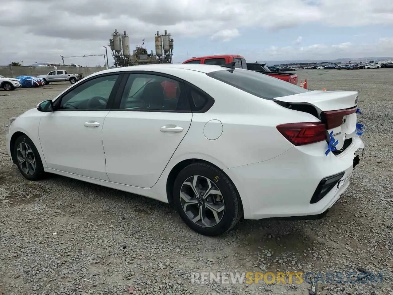 2 Photograph of a damaged car 3KPF24AD0LE184719 KIA FORTE 2020