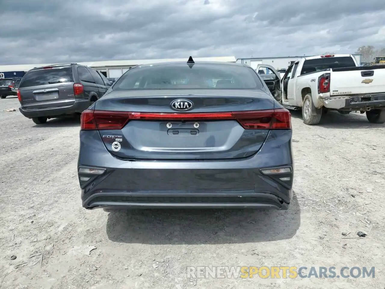 6 Фотография поврежденного автомобиля 3KPF24AD0LE207402 KIA FORTE 2020