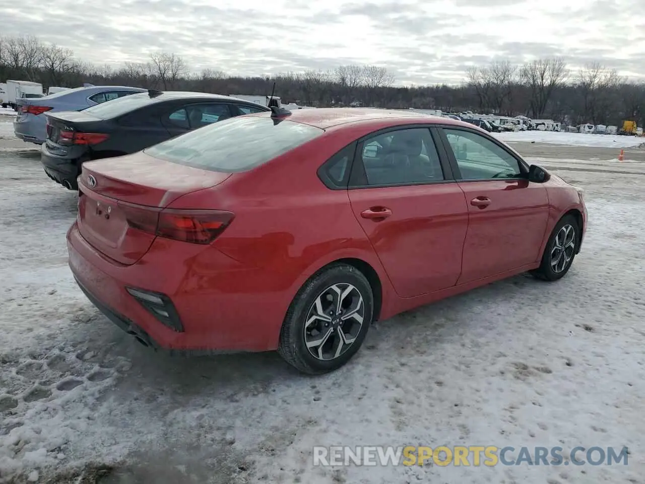 3 Photograph of a damaged car 3KPF24AD0LE211465 KIA FORTE 2020