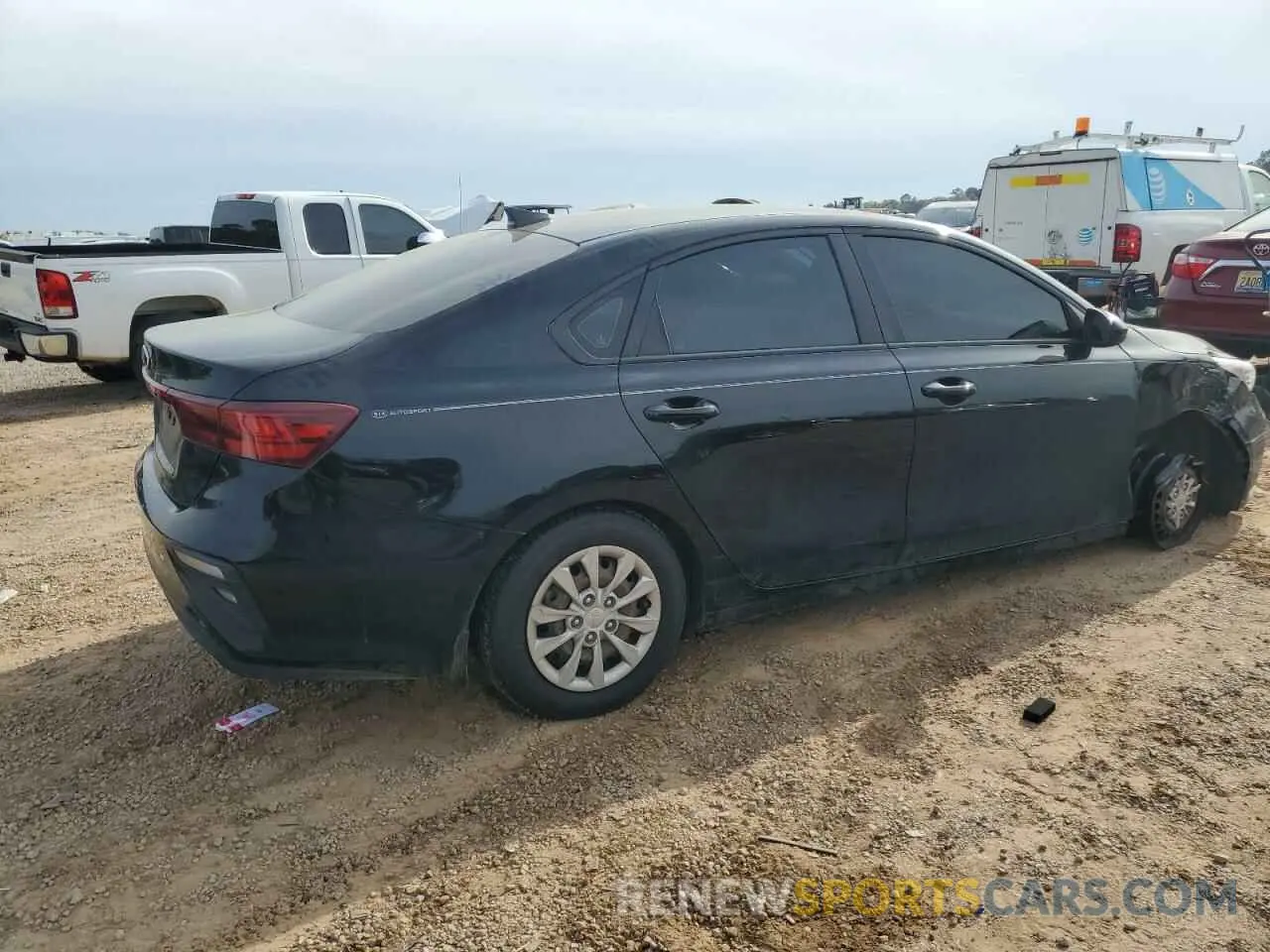 3 Фотография поврежденного автомобиля 3KPF24AD0LE227570 KIA FORTE 2020