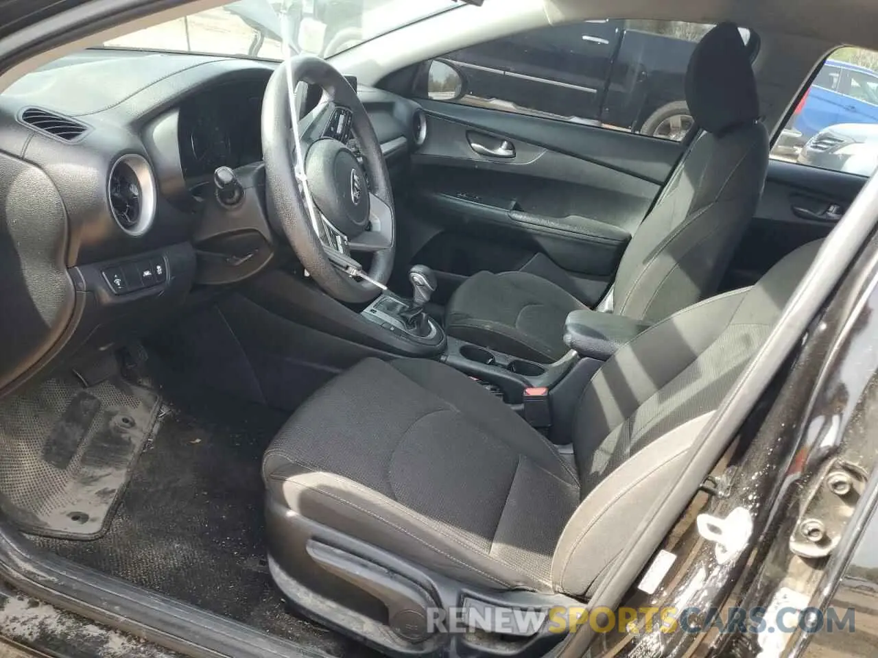 7 Фотография поврежденного автомобиля 3KPF24AD0LE227570 KIA FORTE 2020